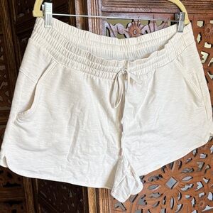 CALIA by Carrie Underwood Cream Athletic Shorts
